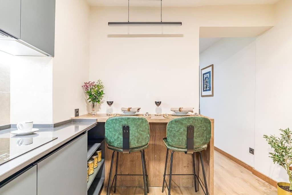 Apartamento Reformado Y Tranquilo Junto A Gran Via マドリード エクステリア 写真